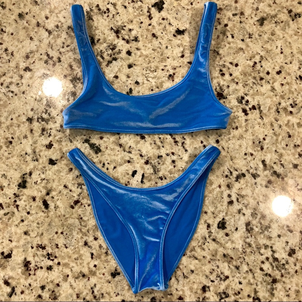 Triangl Abbey set